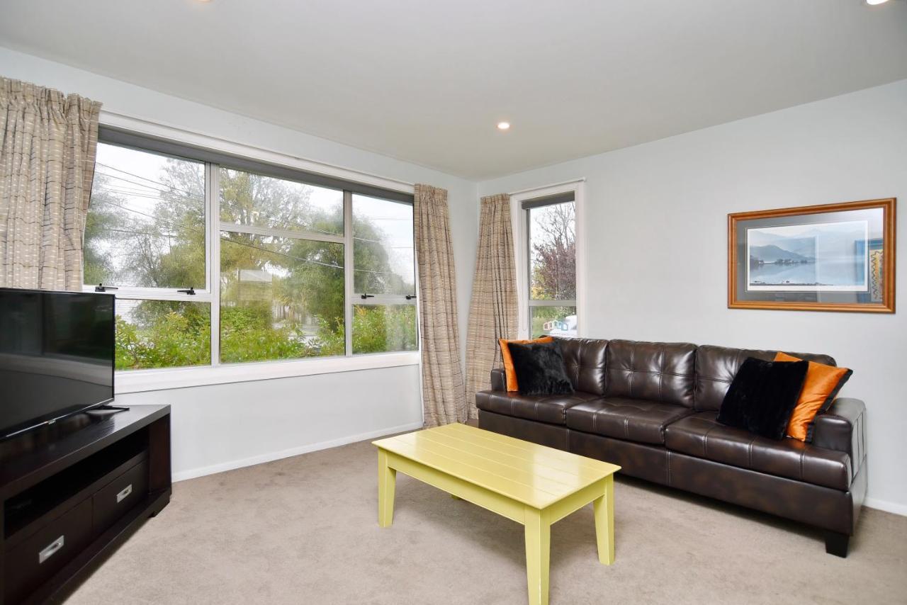 Charlesworth Villa - Christchurch Holiday Homes ภายนอก รูปภาพ